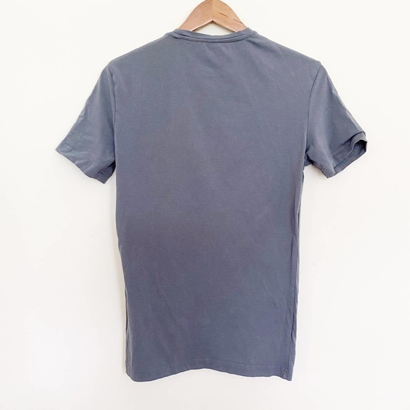 H&M Slim Fit Grey Cotton Spandex T-shirt - Picture 3 of 6